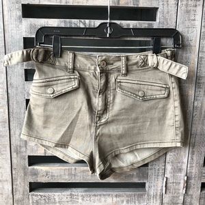 Urban outfitters olive short